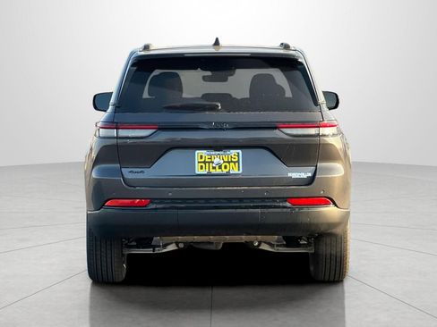 New 2025 Jeep Grand Cherokee Altitude image 6