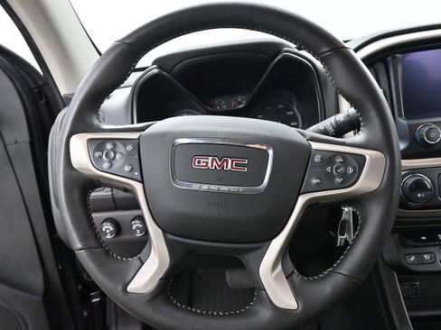 Used 2022 GMC Canyon Denali image 17