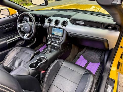 Used 2016 Ford Mustang Premium RWD image 10