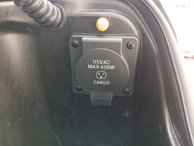Used 2025 RAM 1500 Laramie AWD/4WD image 8