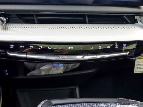 New 2026 Cadillac Optiq Luxury 1 w/ LPO, Floor Liner Package AWD/4WD image 18