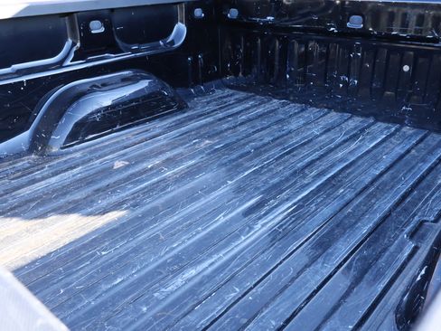 Used 2018 Chevrolet Silverado 1500 LT w/ Texas Edition image 21