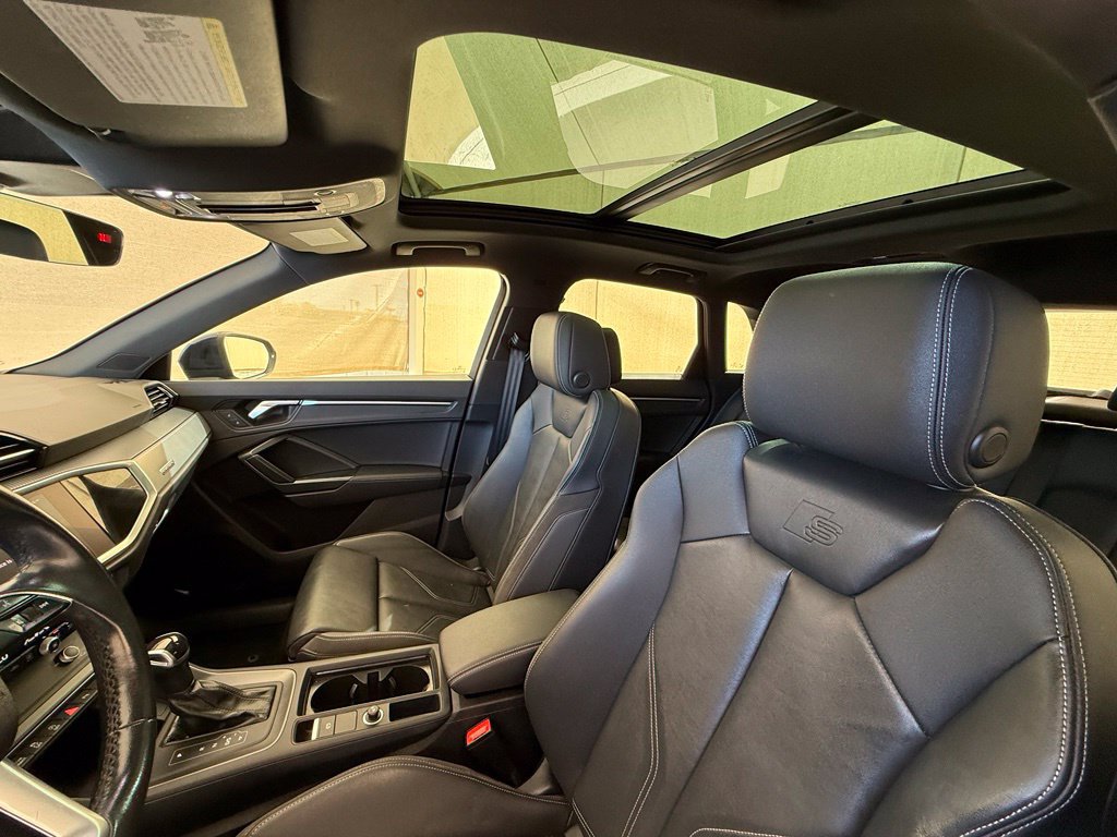 Used 2022 Audi Q3 2.0T Premium w/ Black Optic Sport Package AWD/4WD image 30
