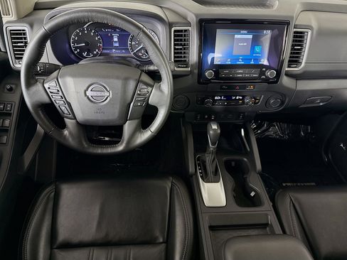 Used 2024 Nissan Frontier SL w/ Technology Package image 27