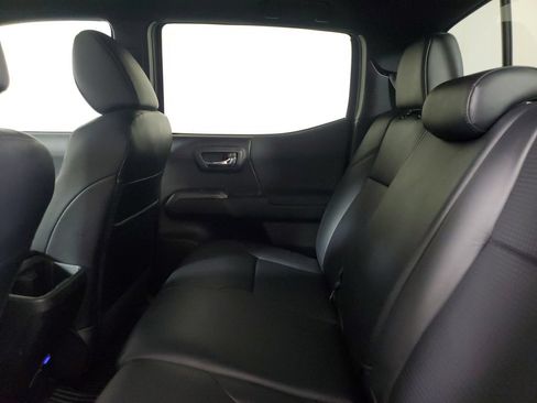 Used 2020 Toyota Tacoma TRD Sport w/ TRD Premium Sport Package AWD/4WD image 10