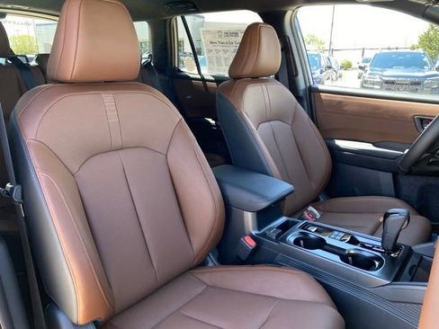 New 2026 Subaru Outback Touring AWD/4WD image 9