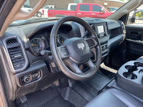 Used 2020 RAM 5500 Tradesman w/ Chrome Appearance Group image 19