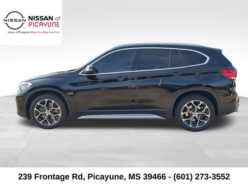 Used 2022 BMW X1 sDrive28i w/ Convenience Package FWD image 2
