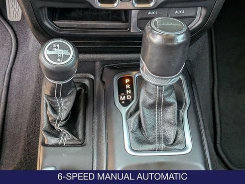 Used 2020 Jeep Gladiator Overland AWD/4WD image 16