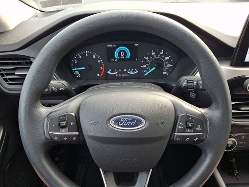 Used 2022 Ford Escape SE FWD image 19