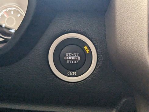 Used 2022 RAM 1500 Laramie image 25