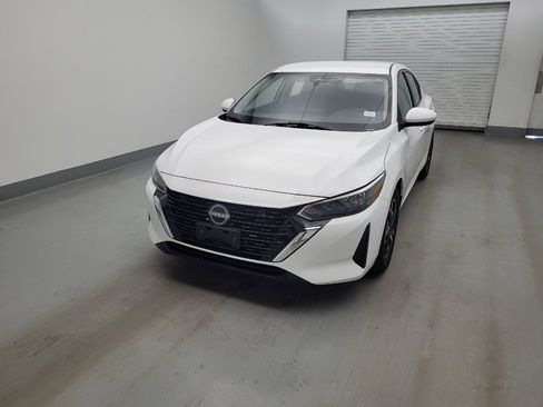 Used 2024 Nissan Sentra SV FWD image 15