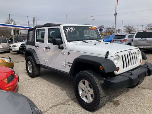 Used 2012 Jeep Wrangler Unlimited Sport image 2