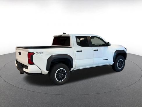 Used 2025 Toyota Tacoma TRD Off-Road image 15