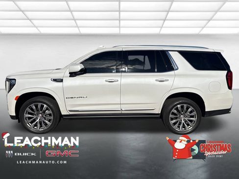 Certified 2021 GMC Yukon Denali w/ Denali Premium Package image 9