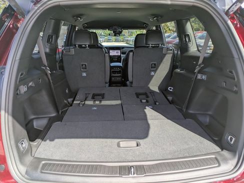 New 2025 Jeep Grand Cherokee L Limited w/ Black Appearance Package image 11