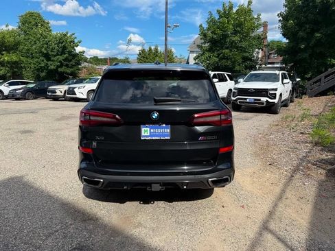 Used 2022 BMW X5 M50i AWD/4WD image 4