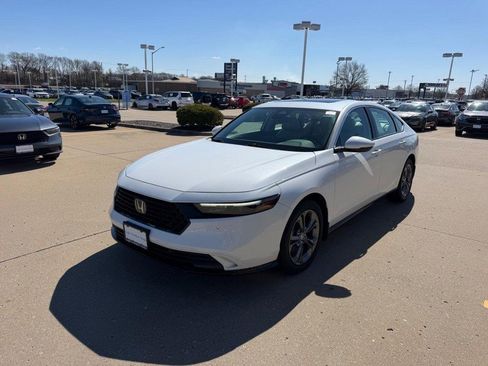 Certified 2023 Honda Accord EX-L image 6