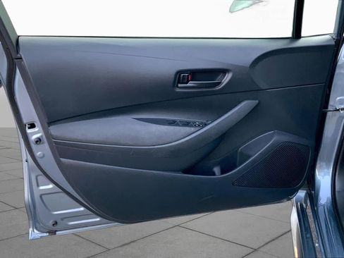 Used 2025 Toyota Corolla LE FWD image 19