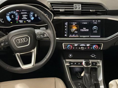 Used 2024 Audi Q3 2.0T Premium w/ Convenience Package AWD/4WD image 20