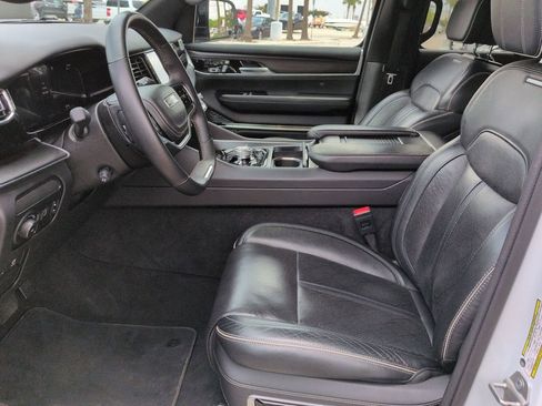 Used 2024 Jeep Grand Wagoneer L Series II w/ Quick Order Packagew 28T AWD/4WD image 18