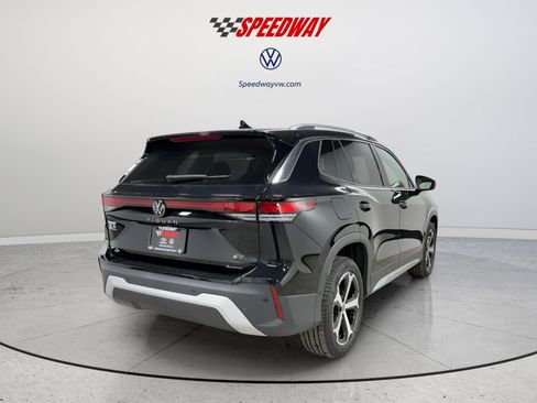 New 2026 Volkswagen Tiguan SE image 7