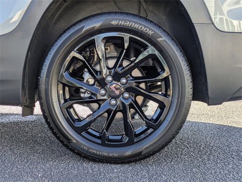 New 2024 GMC Terrain SLE w/ Driver Convenience Package image 13