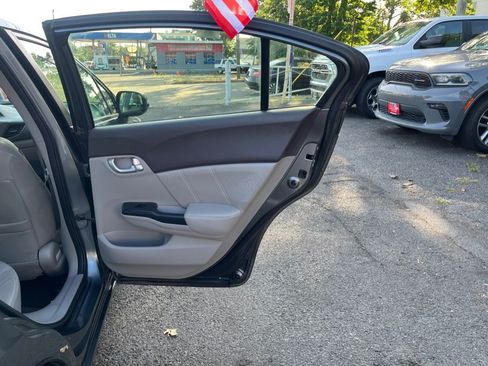 Used 2012 Honda Civic Hybrid Sedan image 29