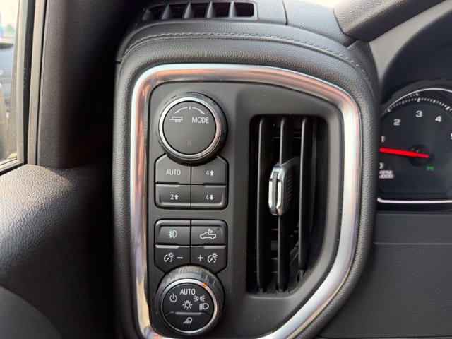 Used 2022 Chevrolet Silverado 2500 LT w/ Convenience Package AWD/4WD image 25