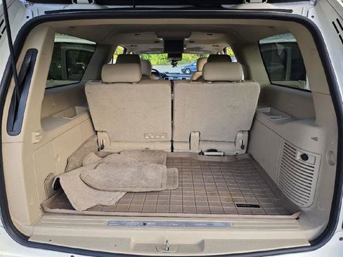 Used 2013 Cadillac Escalade ESV Luxury image 25