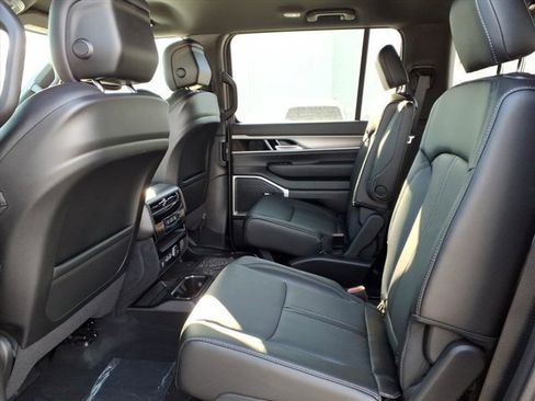 New 2026 Jeep Grand Wagoneer image 14