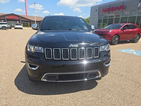 Used 2022 Jeep Grand Cherokee Limited AWD/4WD image 2
