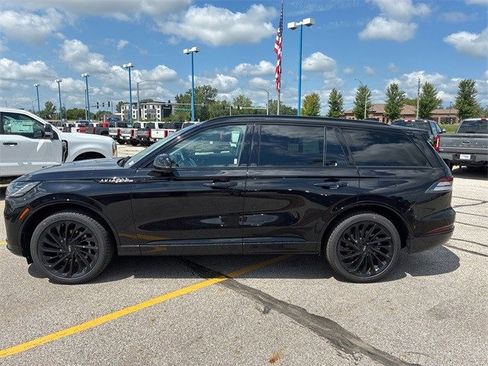 New 2025 Lincoln Aviator Reserve w/ Luxury Package image 8