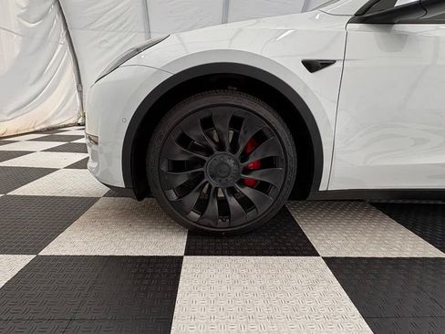 Used 2022 Tesla Model Y Performance AWD/4WD image 12