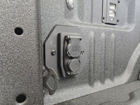 New 2025 Ford F250 Lariat w/ Lariat Ultimate Package image 10