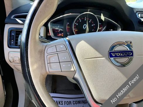 Used 2016 Volvo XC70 T5 Platinum AWD/4WD image 13