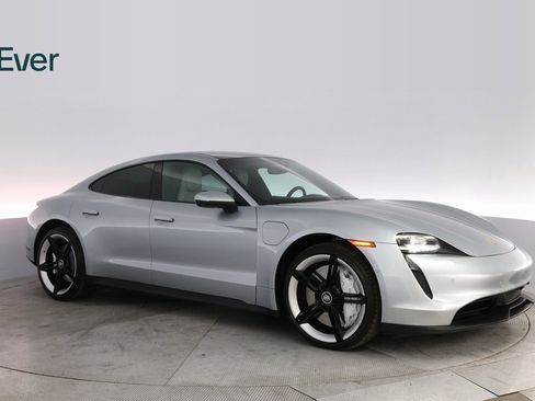 Used 2020 Porsche Taycan 4S image 5