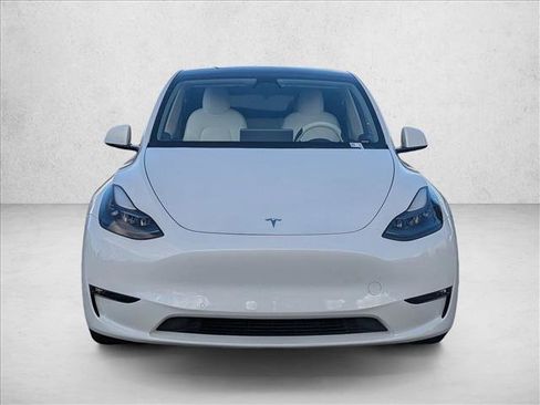 Used 2022 Tesla Model Y Performance image 2