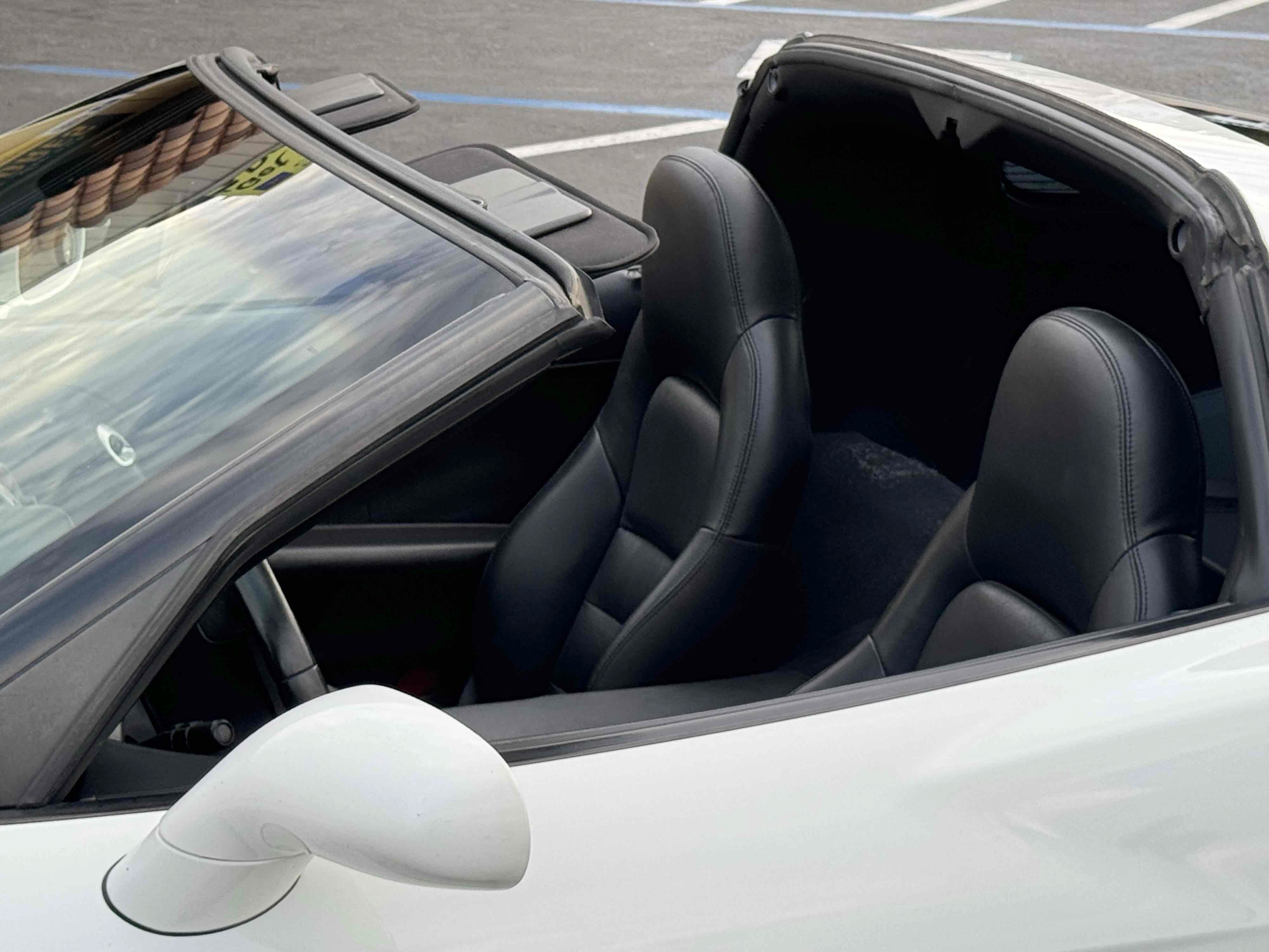 Used 2007 Chevrolet Corvette Coupe w/ Preferred Equipment Group RWD image 26