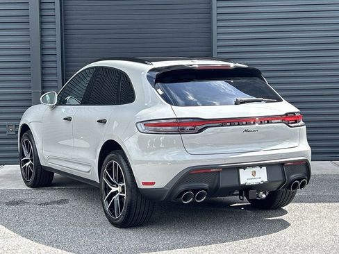Certified 2025 Porsche Macan image 3
