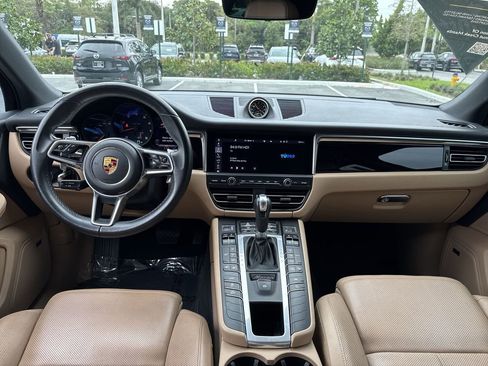Used 2021 Porsche Macan image 15