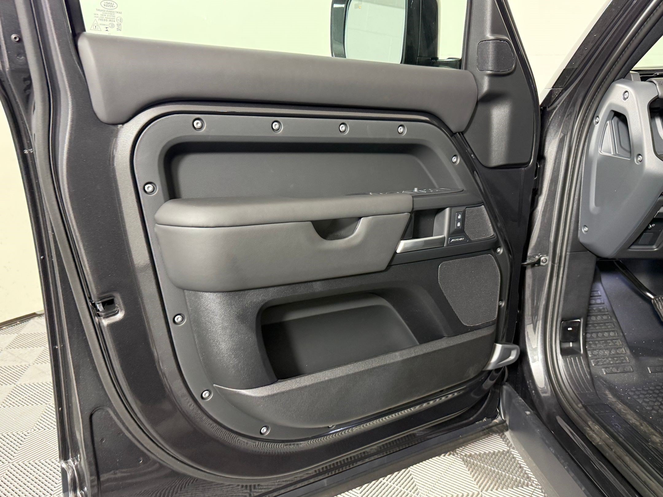 New 2026 Land Rover Defender 110 S AWD/4WD image 14