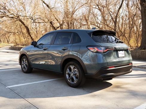 Used 2026 Honda HR-V LX image 7