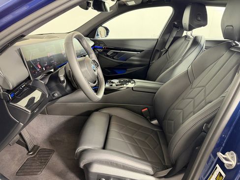 Used 2026 BMW 530i RWD image 5