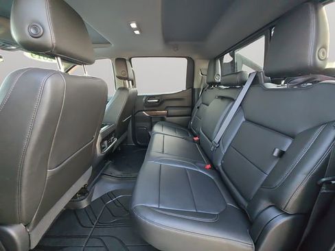Used 2019 Chevrolet Silverado 1500 LT Trail Boss AWD/4WD image 12