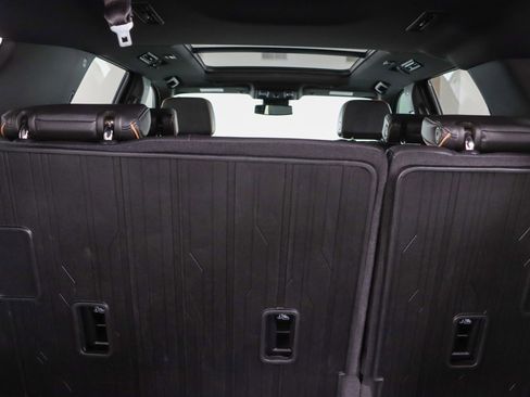 Used 2024 GMC Yukon AT4 w/ AT4 Premium Plus Package AWD/4WD image 34