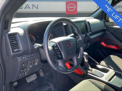 Used 2024 Nissan Frontier PRO-4X w/ Technology Package AWD/4WD image 16
