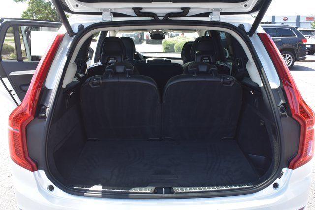 Used 2023 Volvo XC90 B5 Core AWD/4WD image 19
