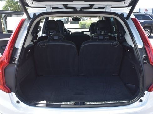 Used 2023 Volvo XC90 B5 Core AWD/4WD image 19