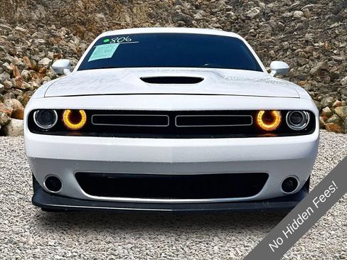 Used 2022 Dodge Challenger GT RWD image 3